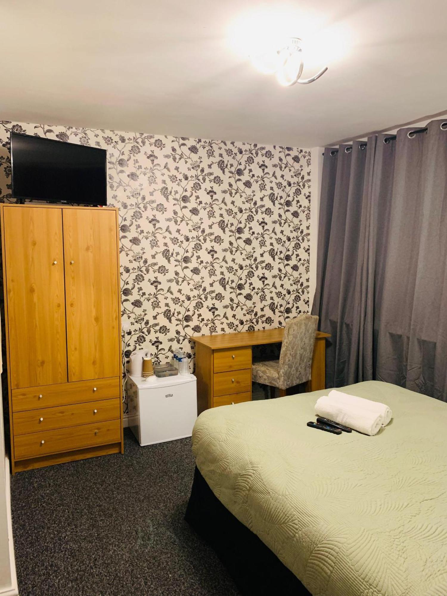 Aindale Hotel ブラックプール エクステリア 写真