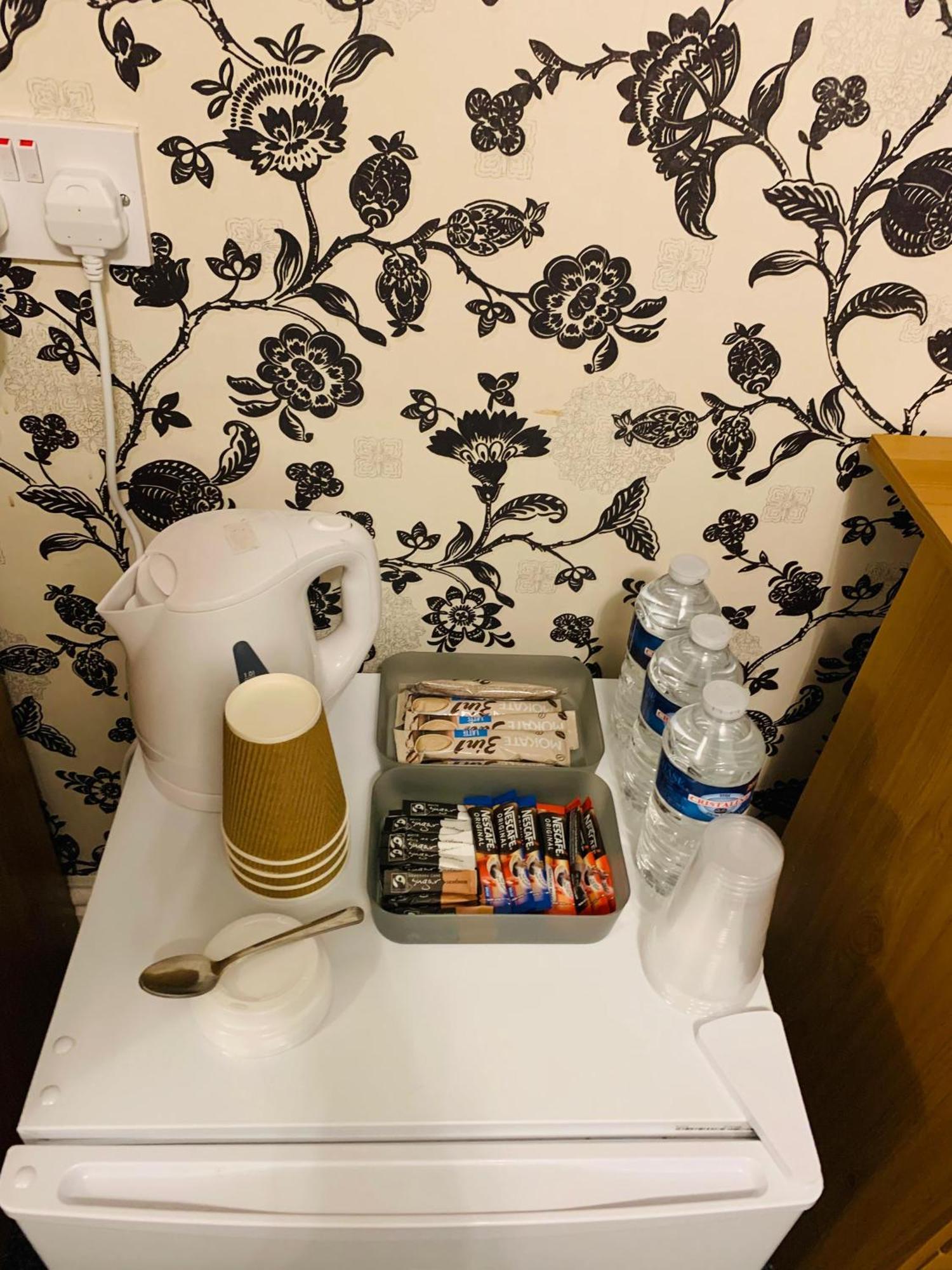 Aindale Hotel ブラックプール エクステリア 写真